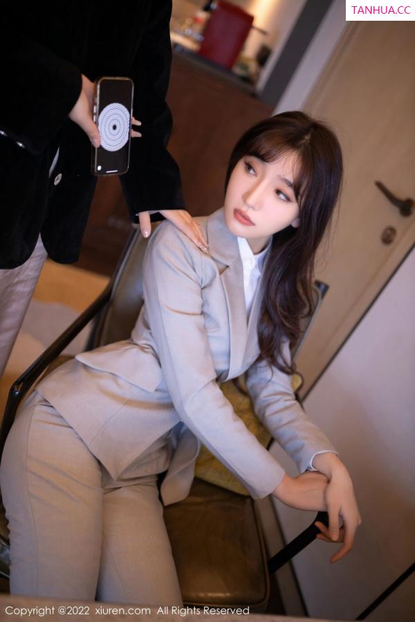 陆萱萱  [XiuRen]高清写真图 2022.11.10 No.5840 陆萱萱第15张图片